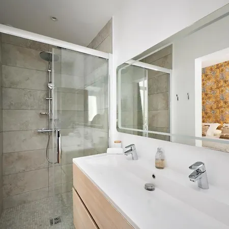 Lägenhet Super Central, Spacious, Sunny Large Deck & Cannes