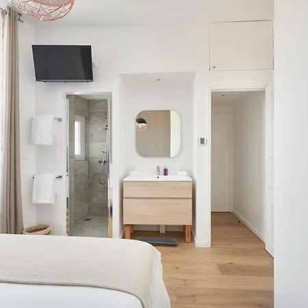 Super Central, Spacious, Sunny Large Deck & * Cannes