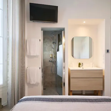 Apartamento Super Central, Spacious, Sunny Large Deck & Cannes