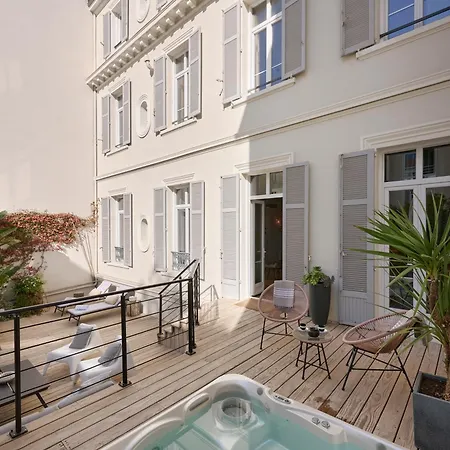 Apartamento Super Central, Spacious, Sunny Large Deck & *