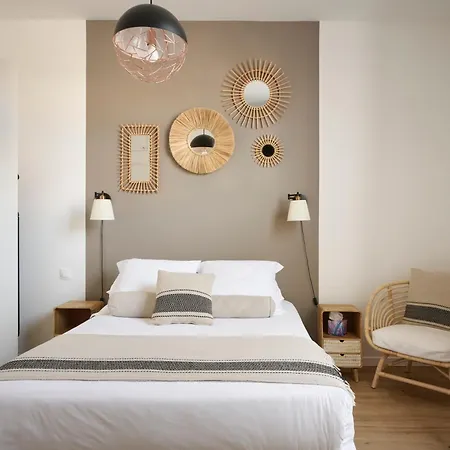 Super Central, Spacious, Sunny Large Deck & Apartamento Cannes