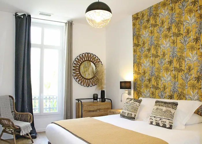 Super Central, Spacious, Sunny Large Deck & Apartament *