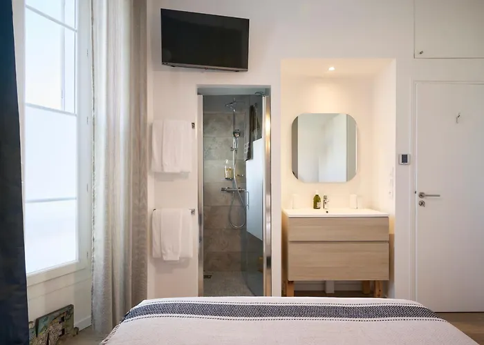 Apartmán Super Central, Spacious, Sunny Large Deck & Cannes