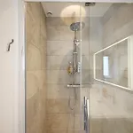 Appartamento Super Central, Spacious, Sunny Large Deck &