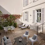 Super Central, Spacious, Sunny Large Deck & Appartamento Cannes